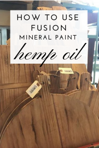 Fusion Hemp Oil is the perfect tool you need when restoring wood surfaces or wet sanding painted furniture pieces. Find out how to use Fusion Hemp Oil on all of your surfaces! #thetresuredhome #hempoil #fusionmineralpaint #woodrestoration #paintedfurniturefinish